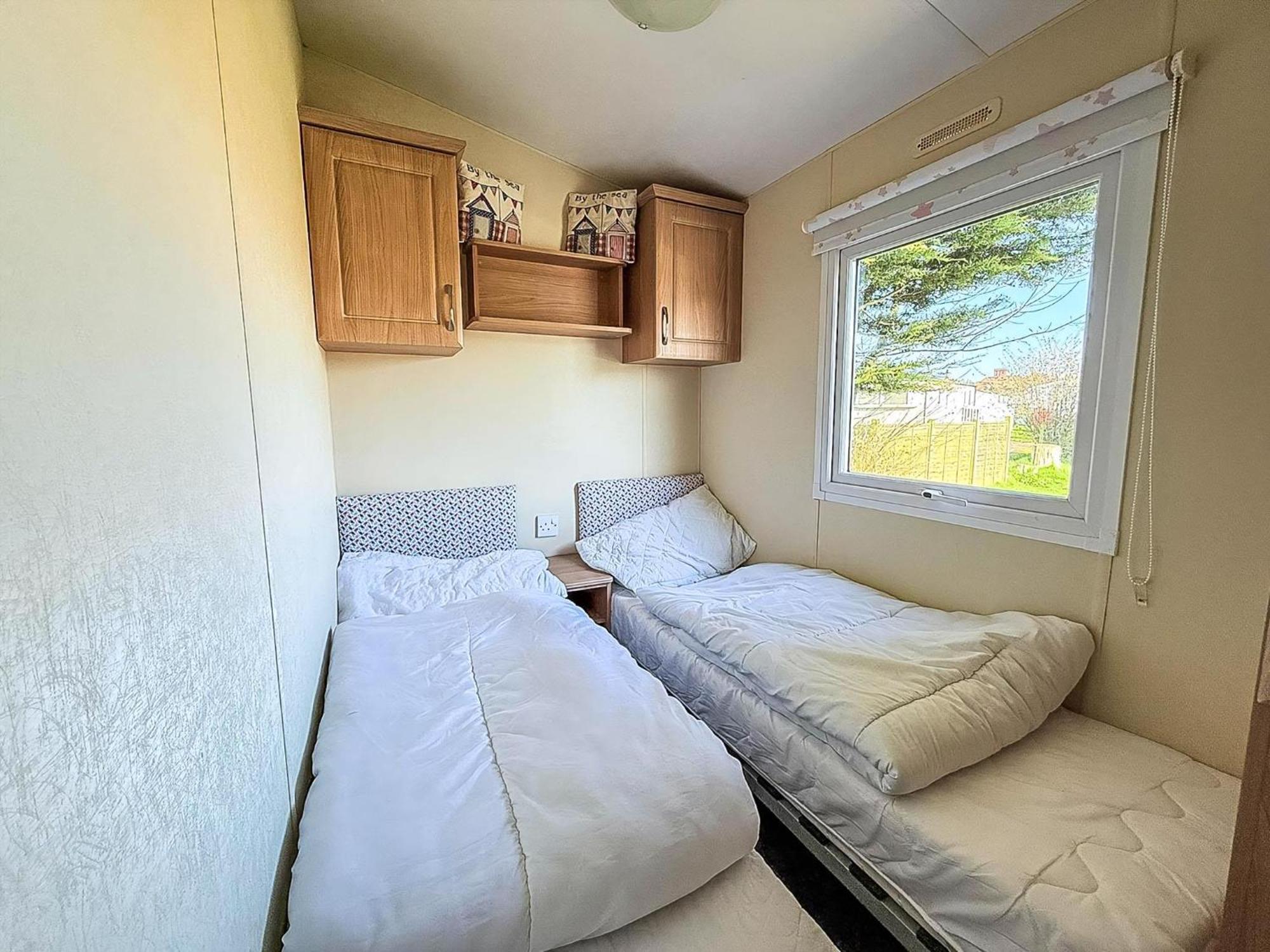 Caravan With Decking At Manor Park In Hunstanton, Sleeps 6 Ref 23045B Bagian luar foto