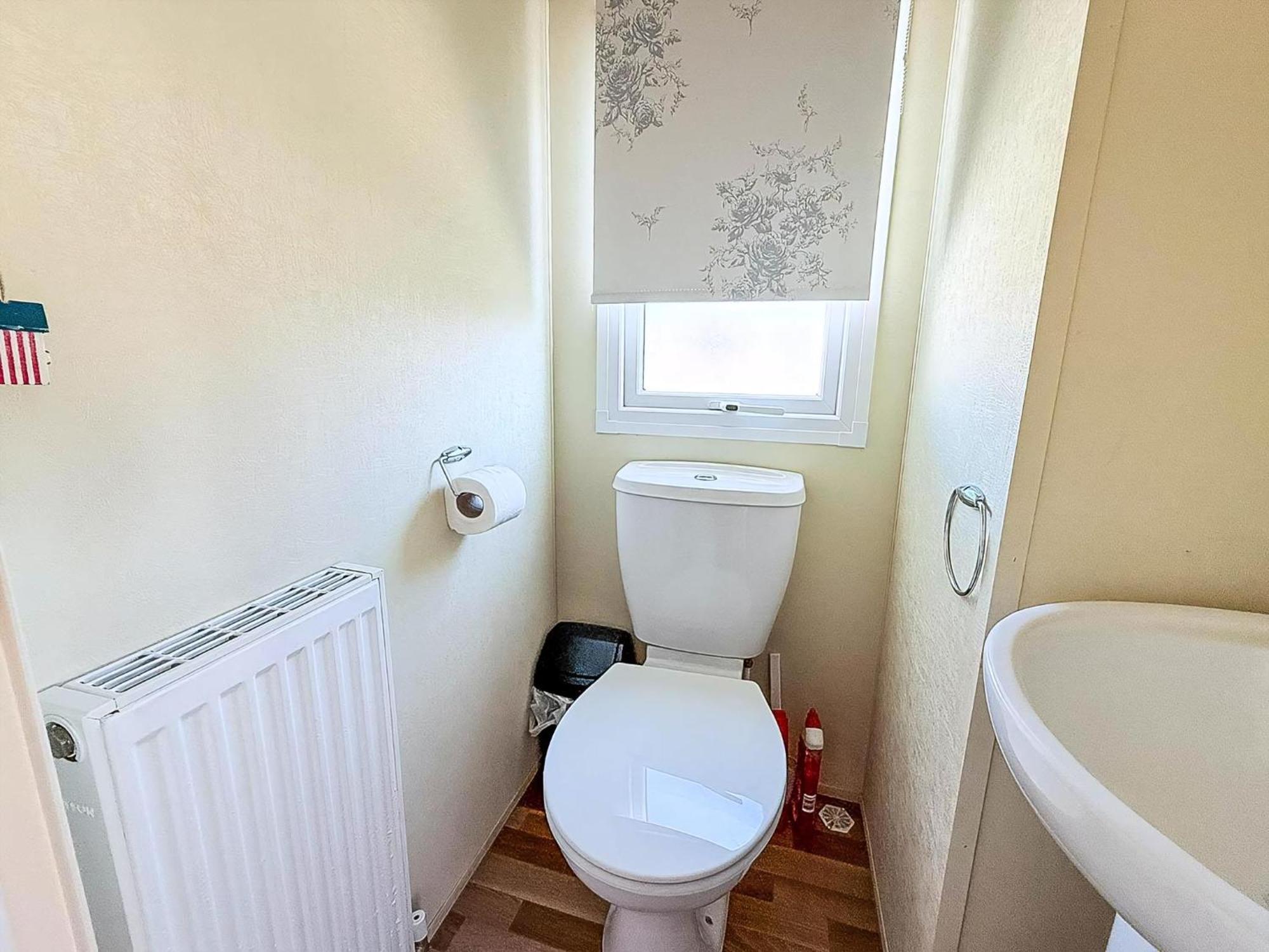 Caravan With Decking At Manor Park In Hunstanton, Sleeps 6 Ref 23045B Bagian luar foto