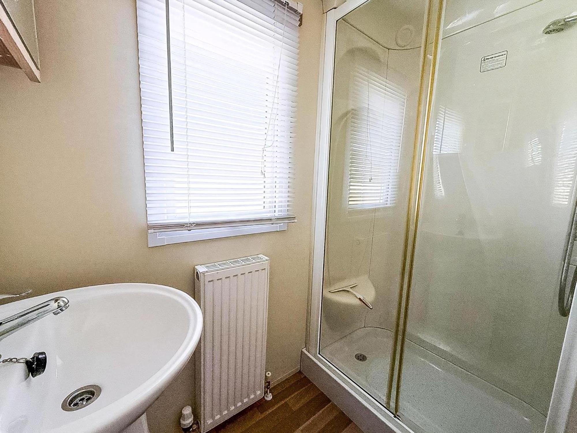 Caravan With Decking At Manor Park In Hunstanton, Sleeps 6 Ref 23045B Bagian luar foto